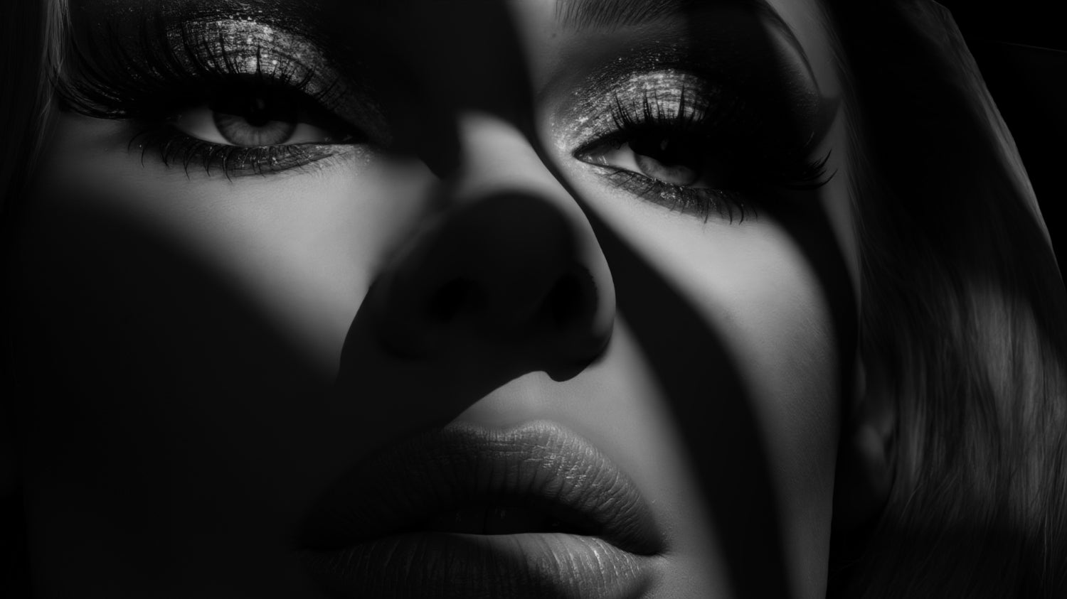 Ultra Intimate - Glam Blonde Portrait - DAZ Studio + OBJ - Dreamlight 3D Store